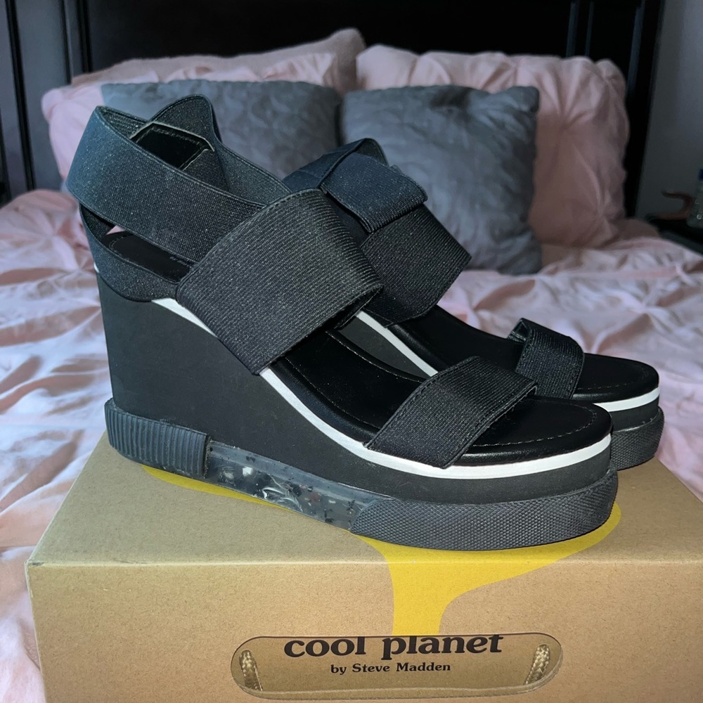 Steve madden wedges sandals